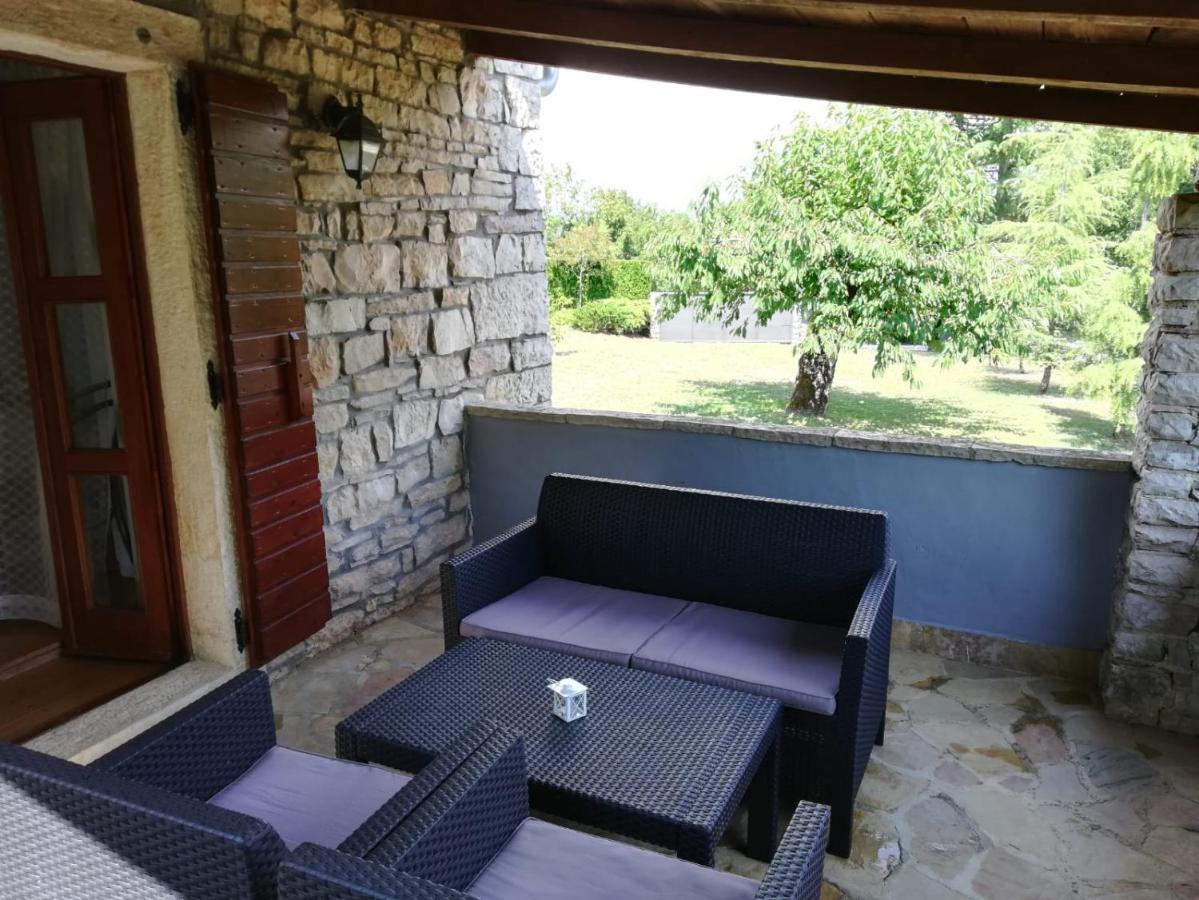Holiday Home Maria Pazin Exterior foto