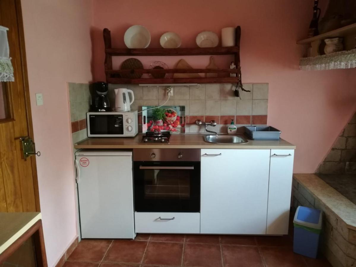 Holiday Home Maria Pazin Exterior foto